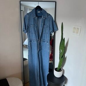 Levi’s Stylish Denim Jumpsuit